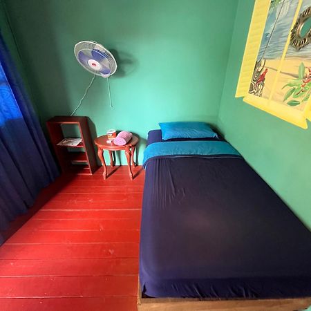 Valerie Emanuel Apartments Bocas Town Ngoại thất bức ảnh