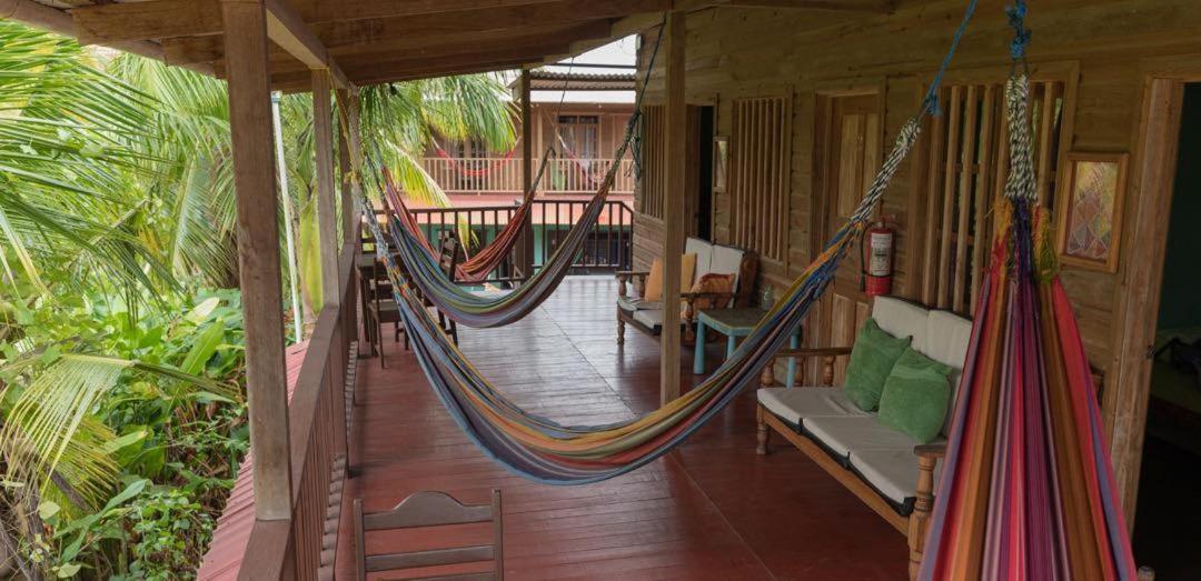 Valerie Emanuel Apartments Bocas Town Ngoại thất bức ảnh