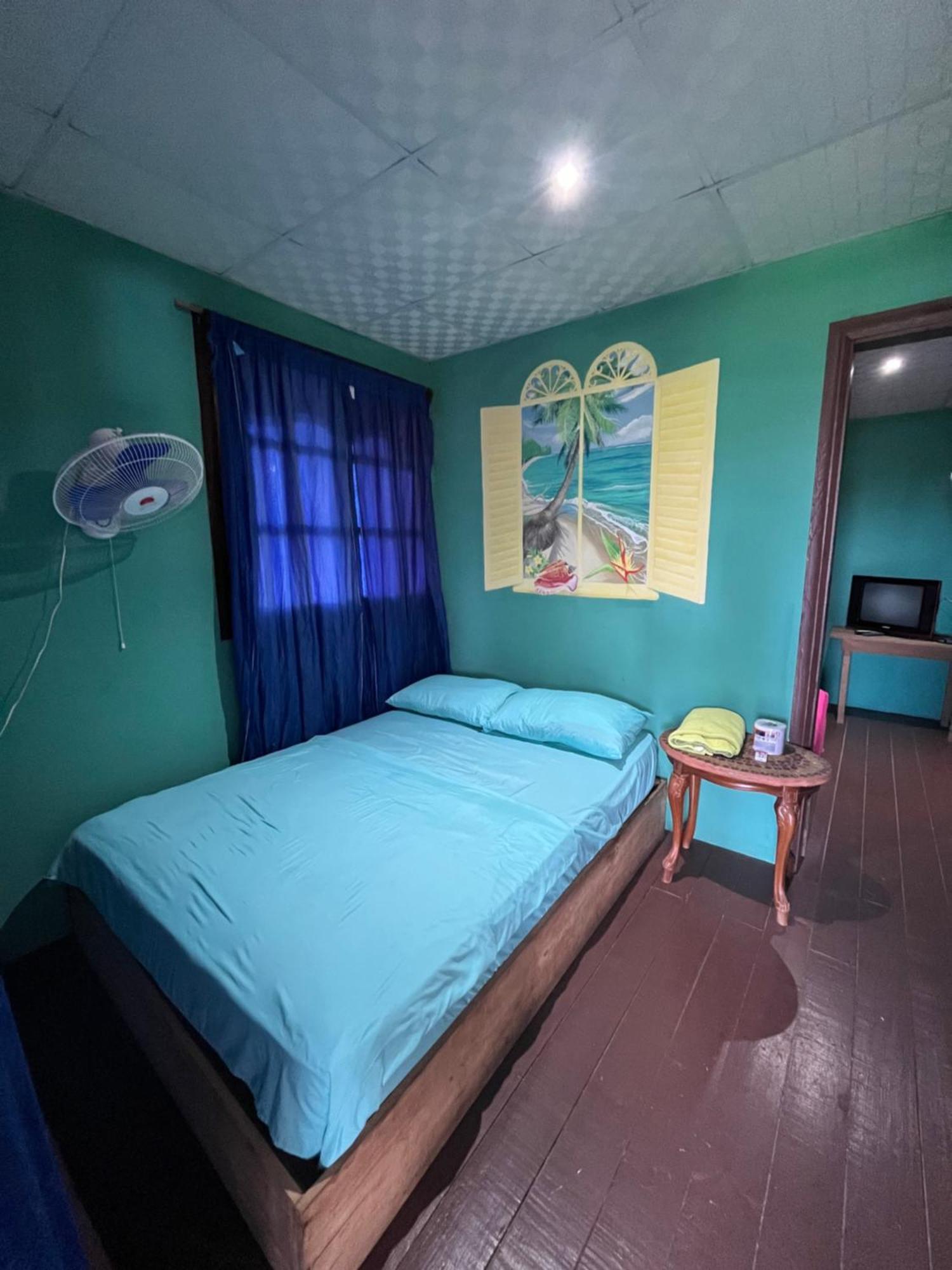 Valerie Emanuel Apartments Bocas Town Ngoại thất bức ảnh