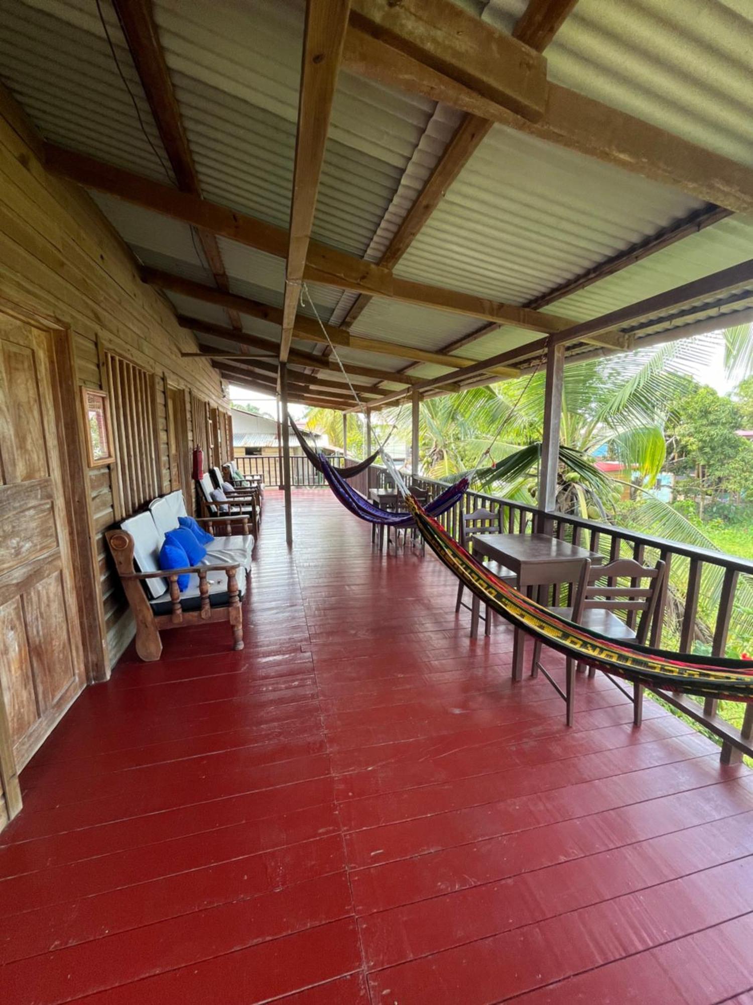 Valerie Emanuel Apartments Bocas Town Ngoại thất bức ảnh