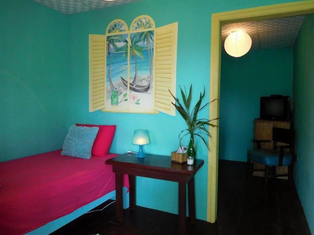 Valerie Emanuel Apartments Bocas Town Ngoại thất bức ảnh