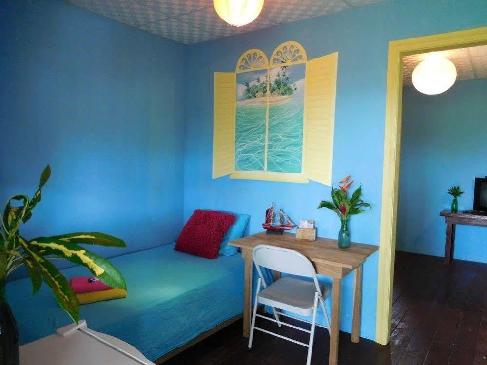 Valerie Emanuel Apartments Bocas Town Ngoại thất bức ảnh