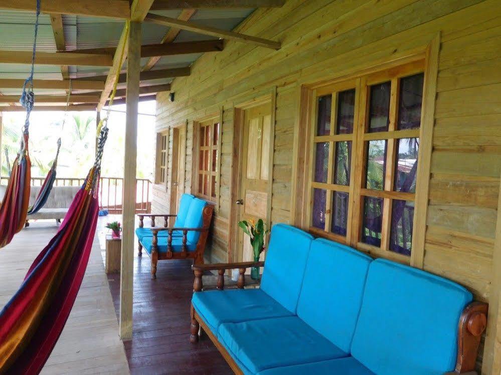 Valerie Emanuel Apartments Bocas Town Ngoại thất bức ảnh